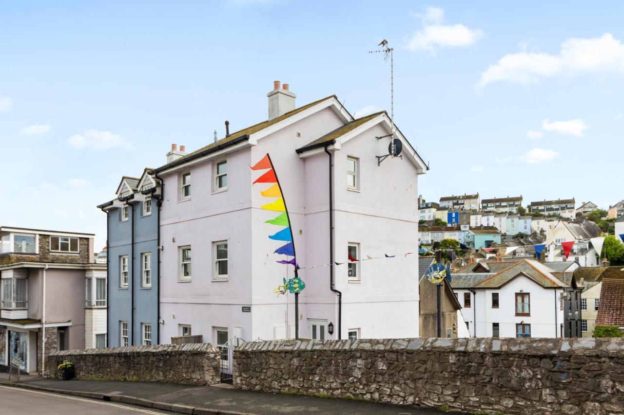 A Modern And Cosy Apartment Just Yards From Brixham'S Bustling Harbourside Exterior photo