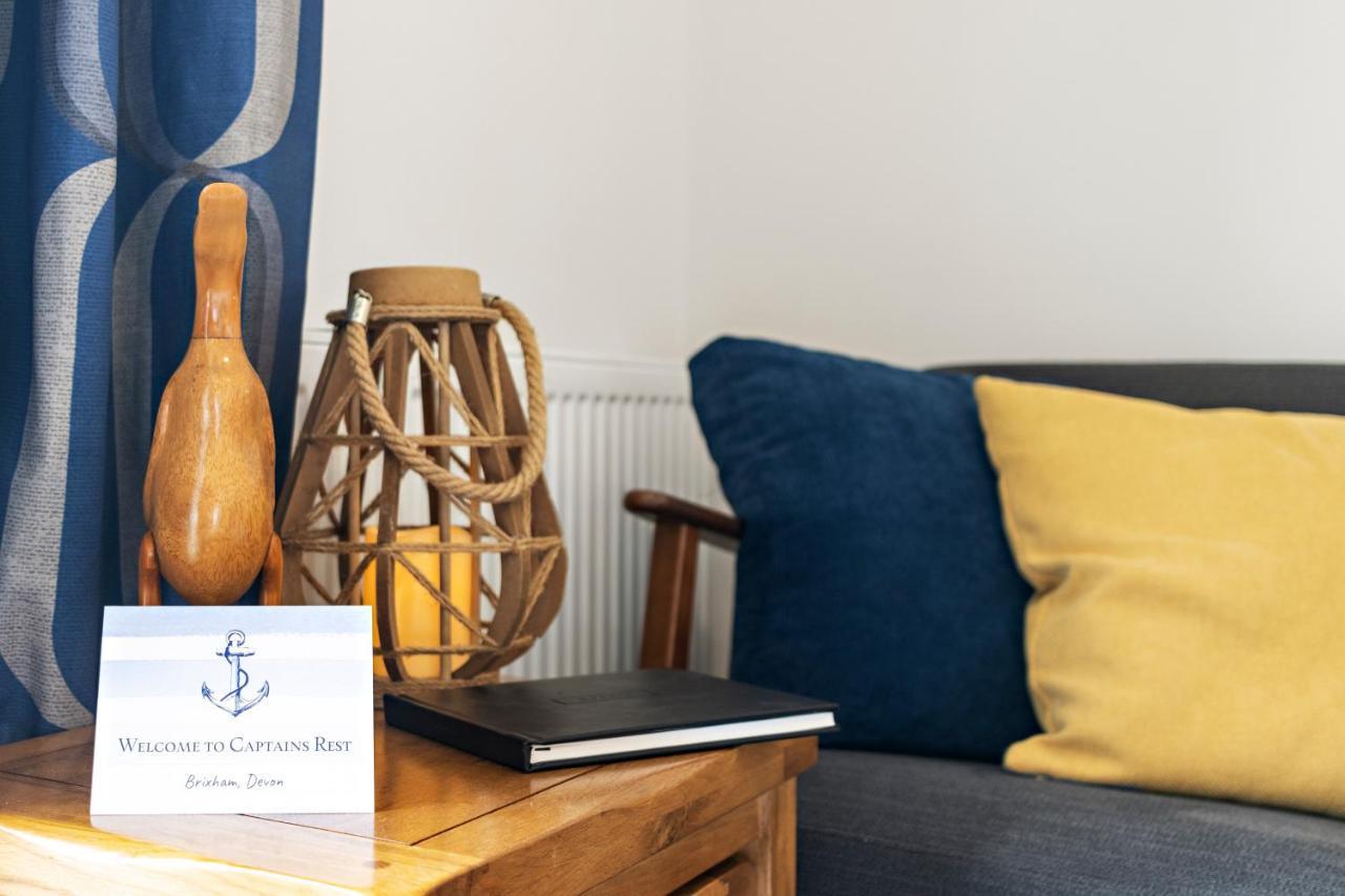 A Modern And Cosy Apartment Just Yards From Brixham'S Bustling Harbourside Exterior photo